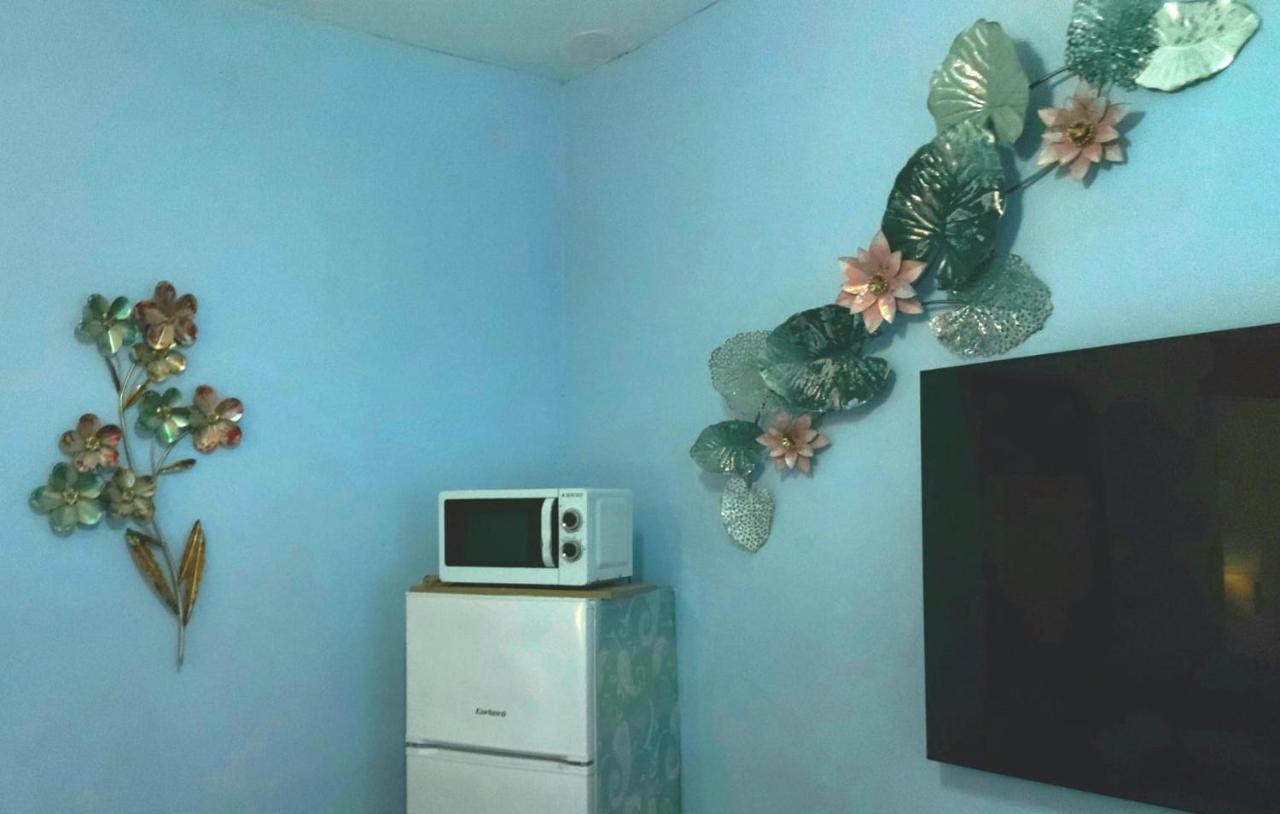 Habitación En Torrecardenas, Privada Con Piscina Pensión *